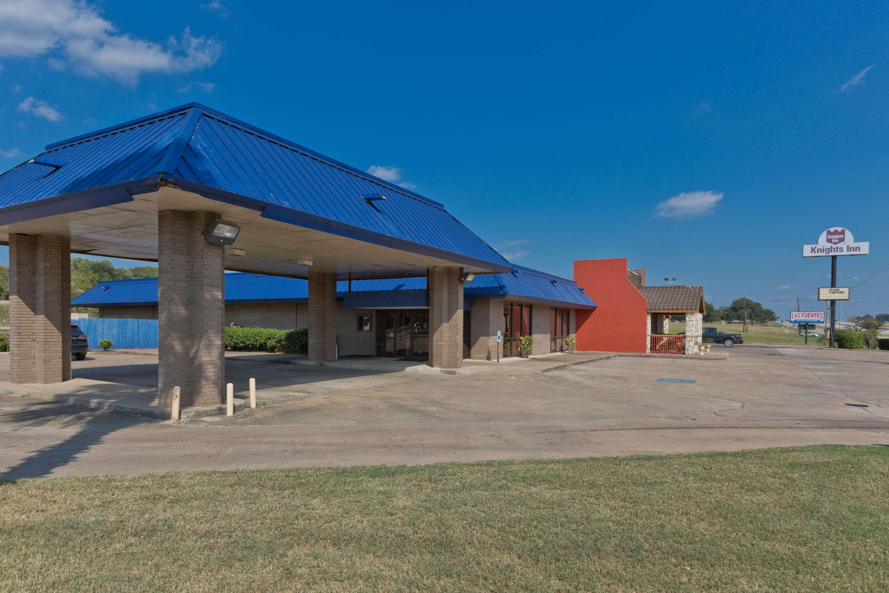 Knights Inn Brenham Exterior photo
